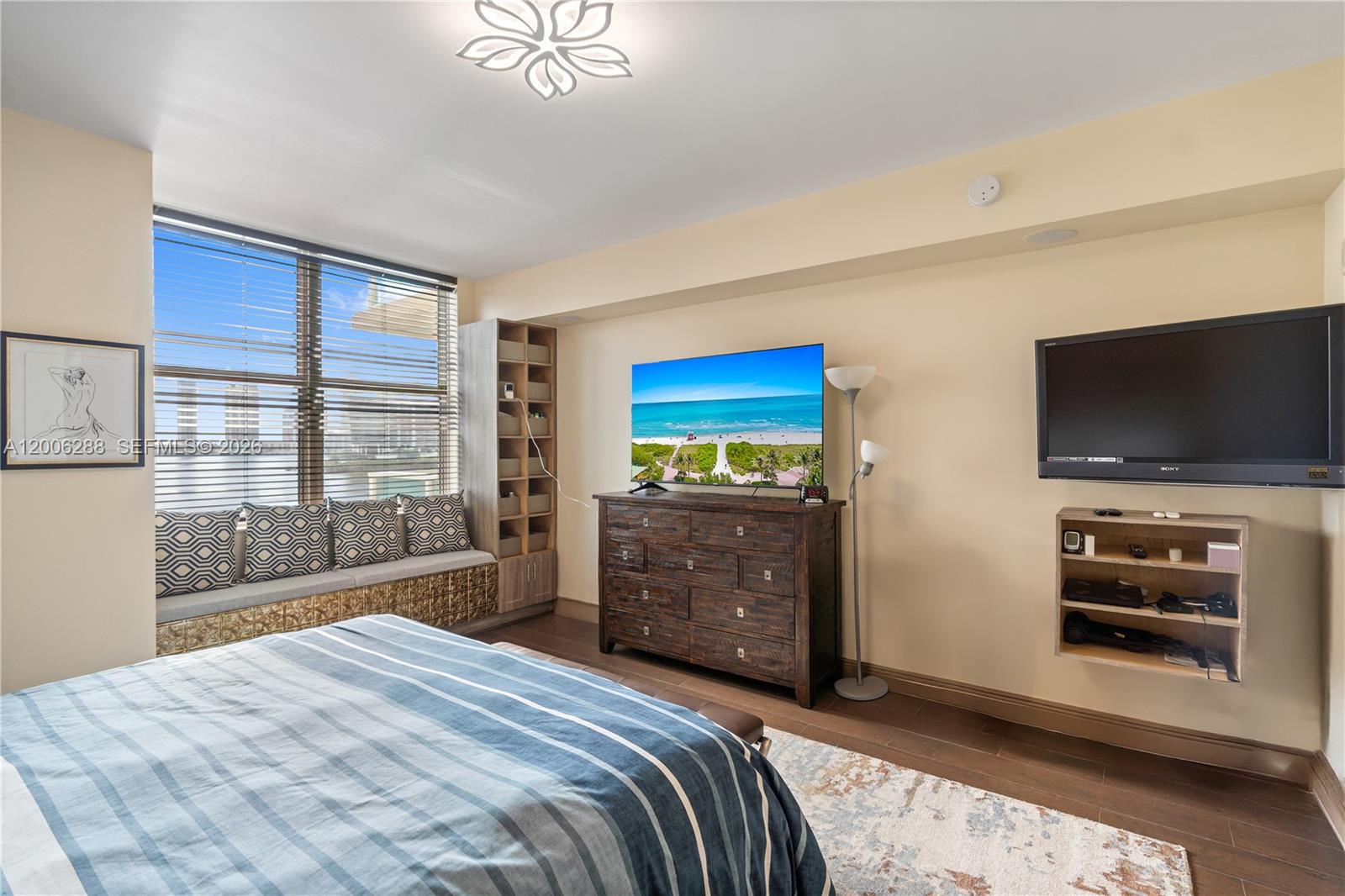 Photo of 3330 190th St  #712, Aventura, Florida, 33180 - 