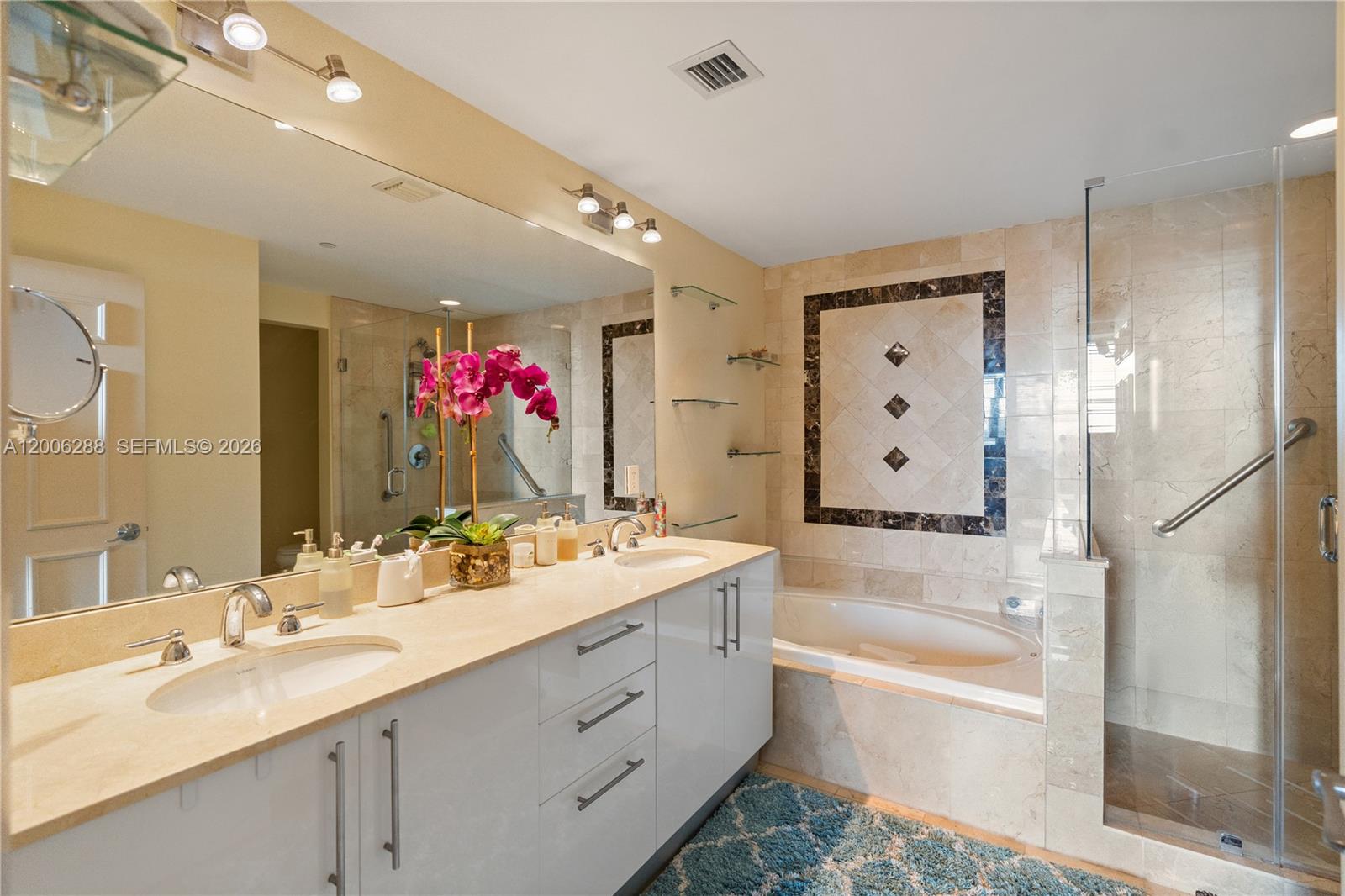 Photo of 3330 190th St  #712, Aventura, Florida, 33180 - 