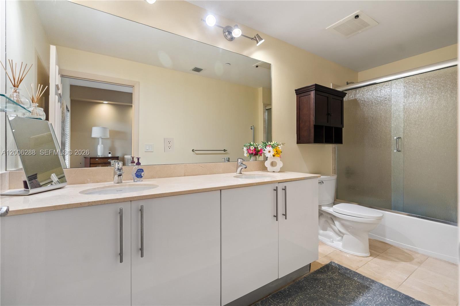 Photo of 3330 190th St  #712, Aventura, Florida, 33180 - 