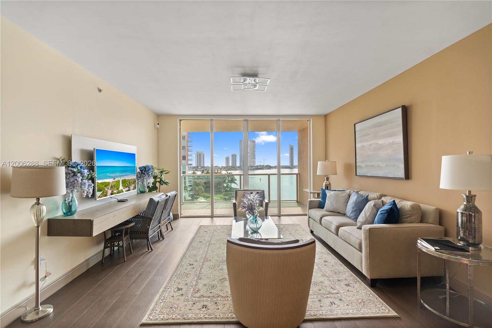 Photo of 3330 190th St  #712, Aventura, Florida, 33180 - 