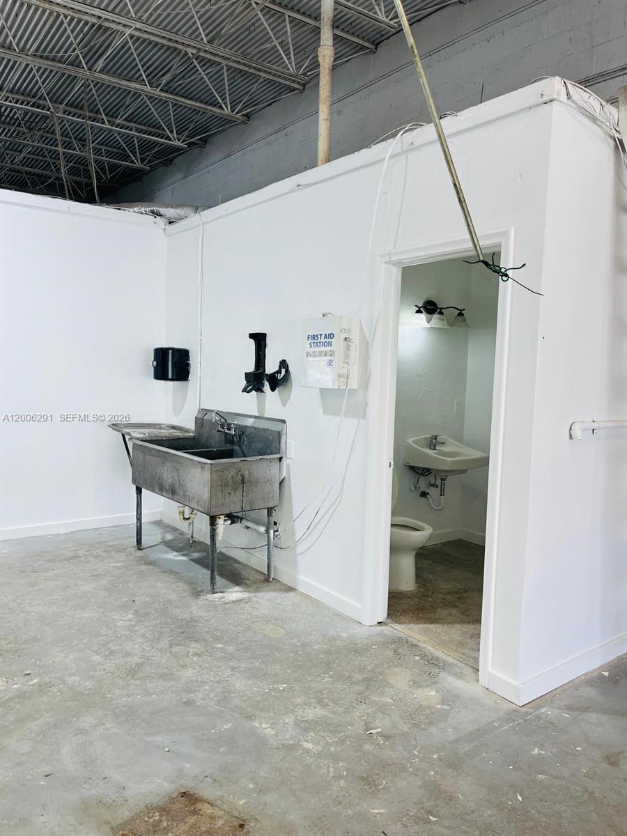 See details / sq. ft. $ 2026-04-22 0 Photo