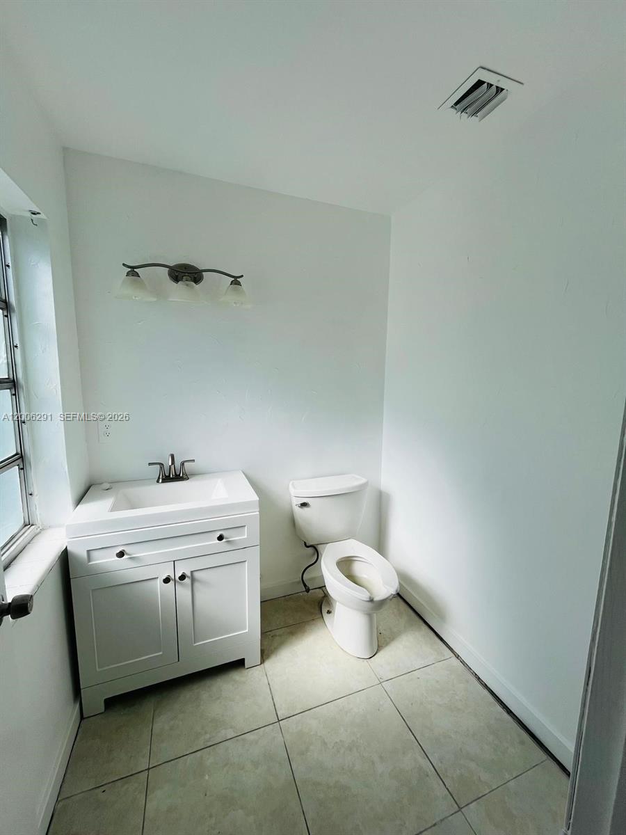 See details / sq. ft. $ 2026-04-22 0 Photo