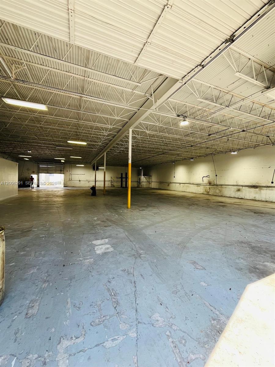 See details / sq. ft. $ 2026-04-22 0 Photo