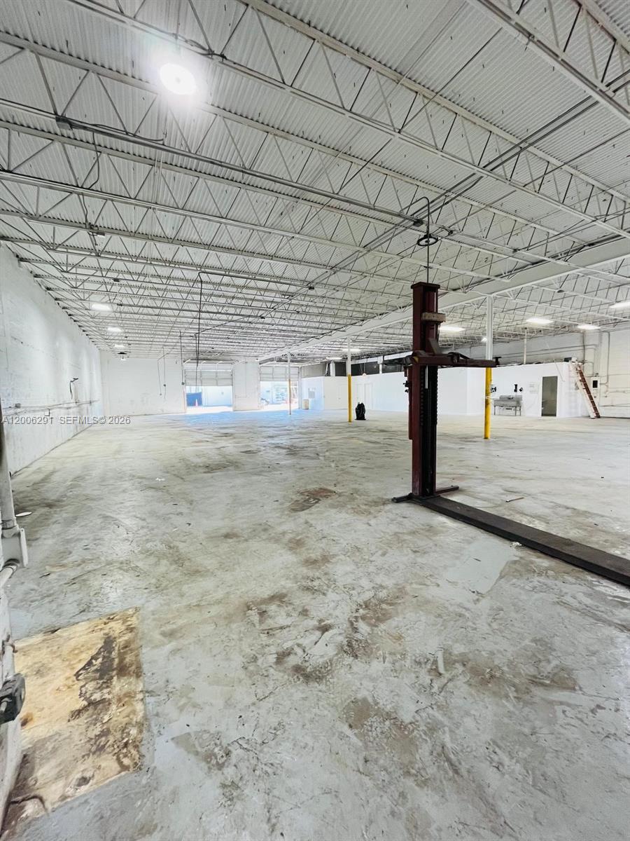 See details / sq. ft. $ 2026-04-22 0 Photo