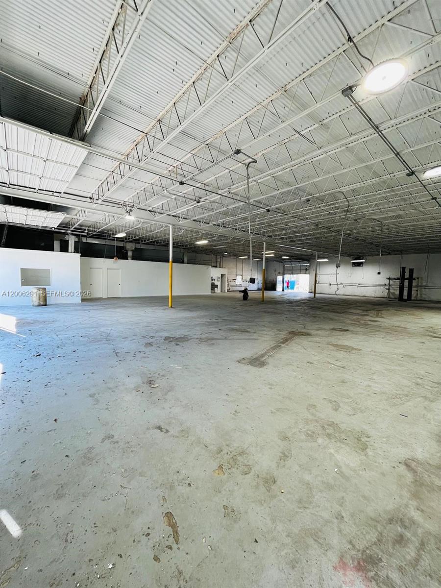 See details / sq. ft. $ 2026-04-22 0 Photo