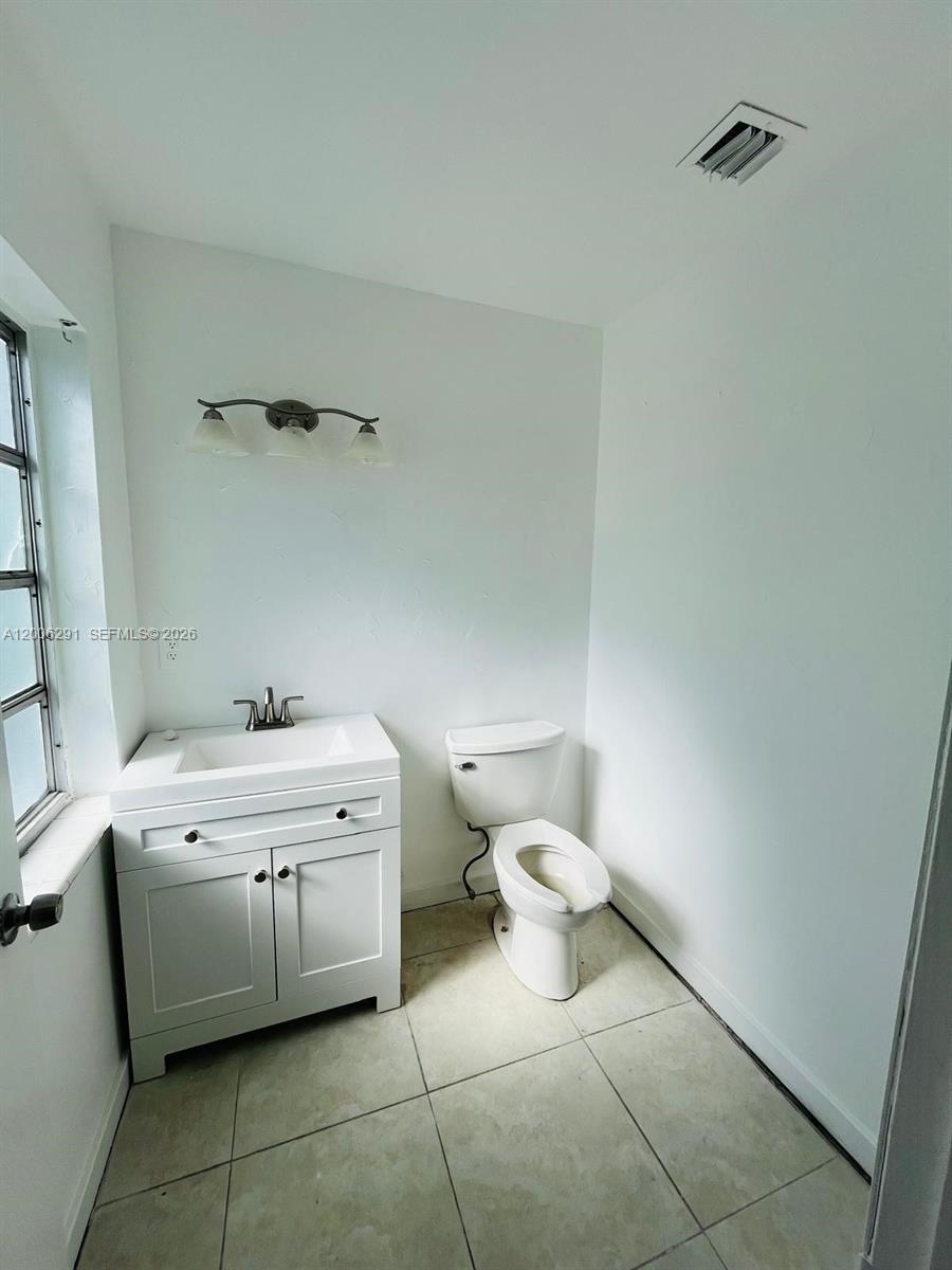 See details / sq. ft. $ 2026-04-22 0 Photo