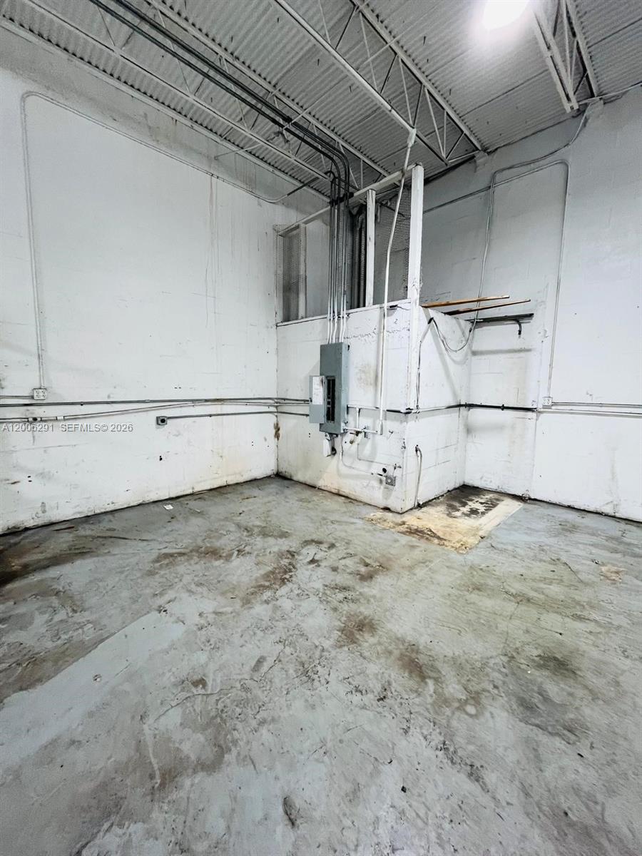 See details / sq. ft. $ 2026-04-22 0 Photo