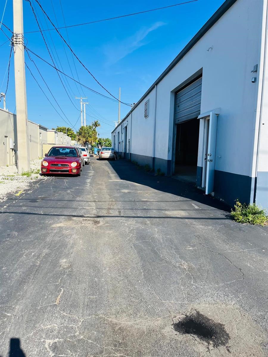 See details / sq. ft. $ 2026-04-22 0 Photo