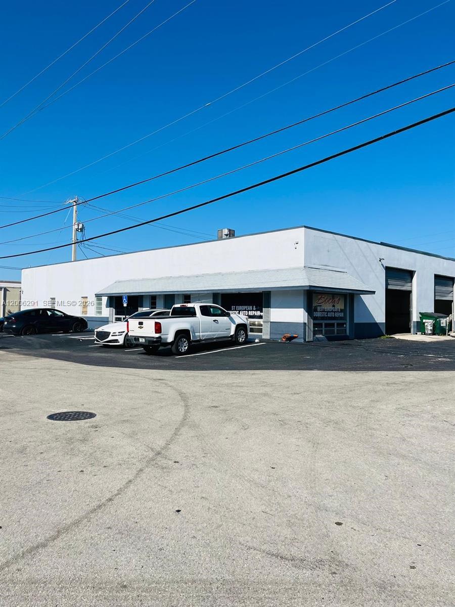 See details / sq. ft. $ 2026-04-22 0 Photo