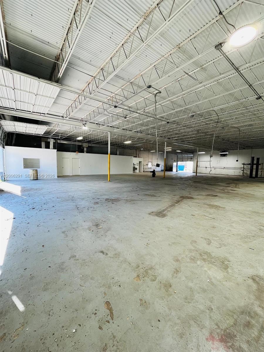 See details / sq. ft. $ 2026-04-22 0 Photo