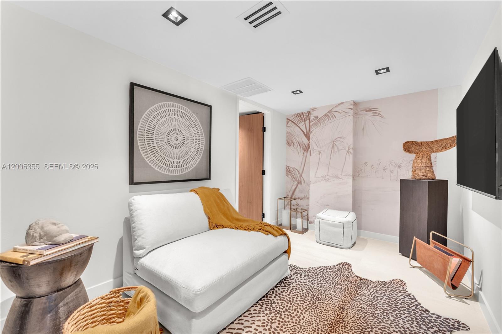 216 2 / 2 1603 sq. ft. $ 2026-05-20 0 Photo