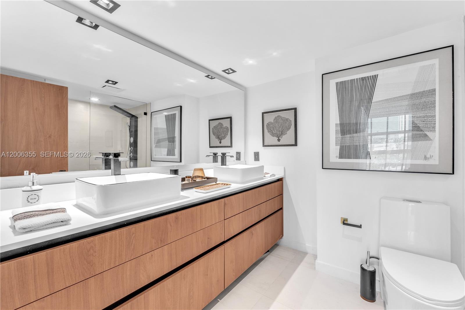 216 2 / 2 1603 sq. ft. $ 2026-05-20 0 Photo