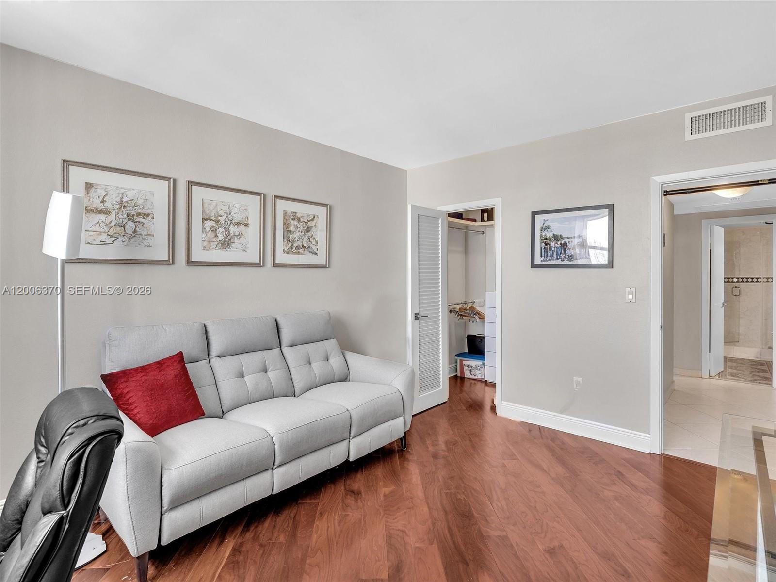 1731 2 / 2 1350 sq. ft. $ 2026-04-23 0 Photo