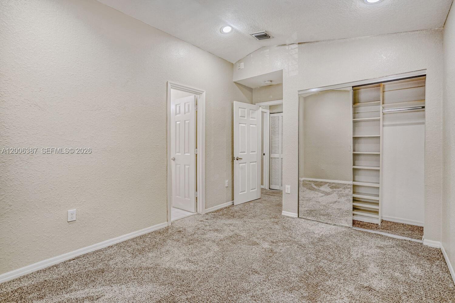 Photo of 941 Doveplum Ct  (941), Hollywood, Florida, 33019 - 
