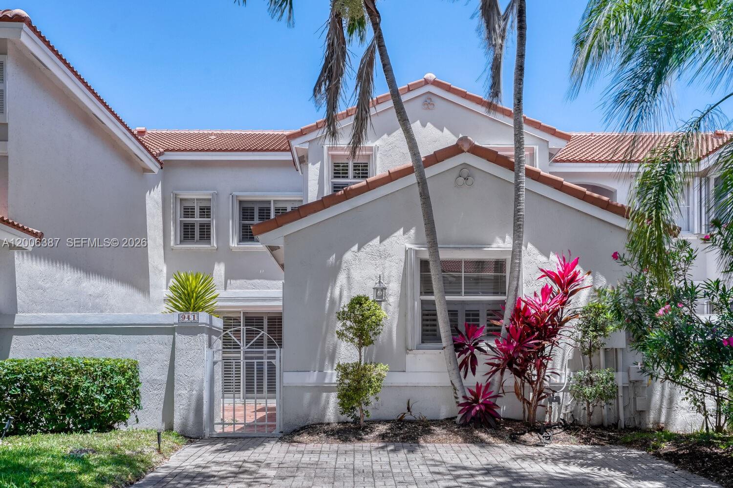 Photo of 941 Doveplum Ct  (941), Hollywood, Florida, 33019 - 