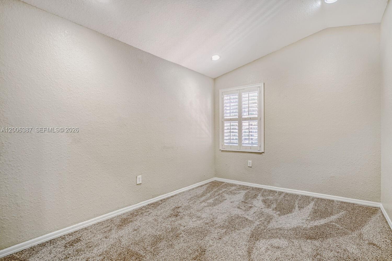 Photo of 941 Doveplum Ct  (941), Hollywood, Florida, 33019 - 