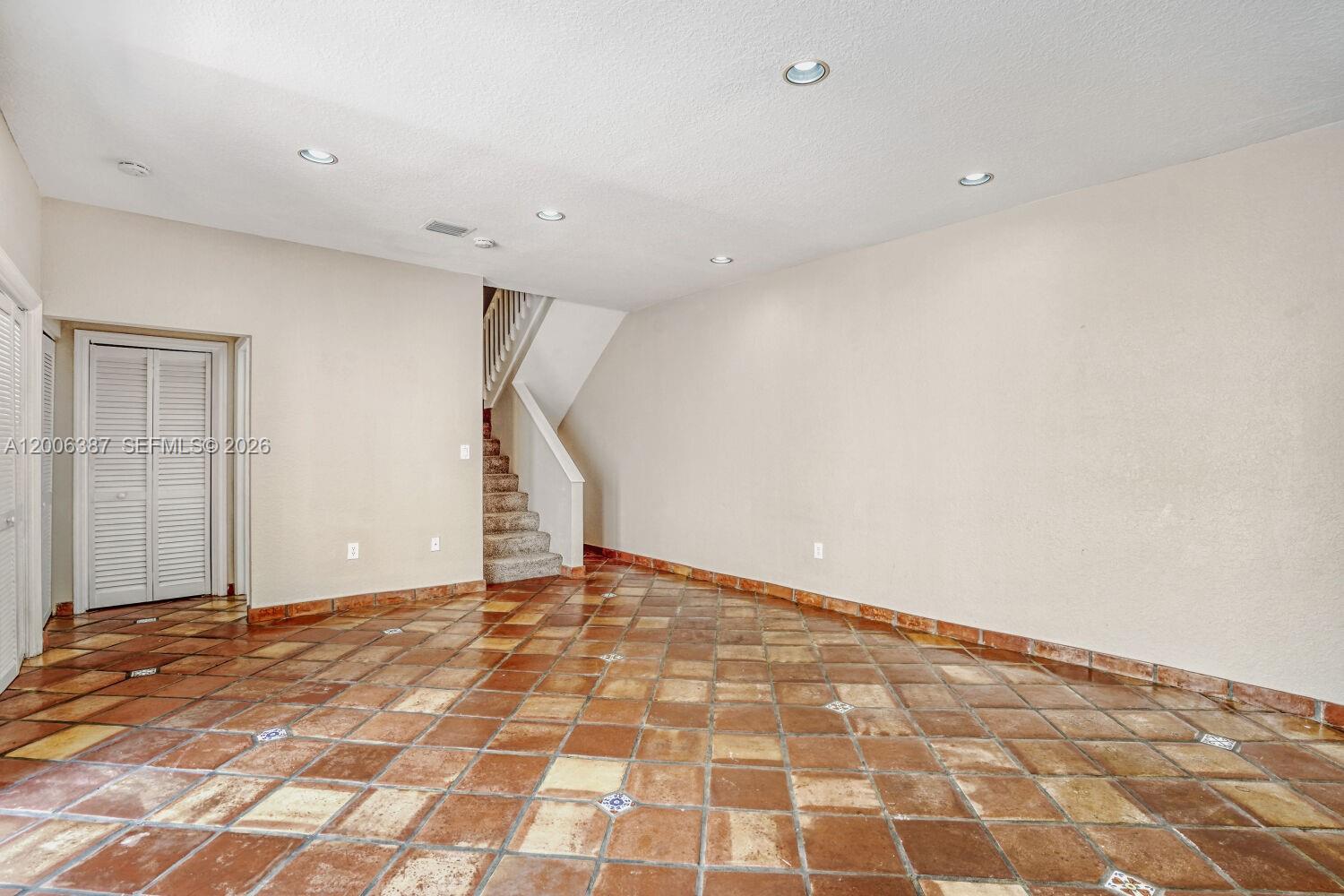 Photo of 941 Doveplum Ct  (941), Hollywood, Florida, 33019 - 