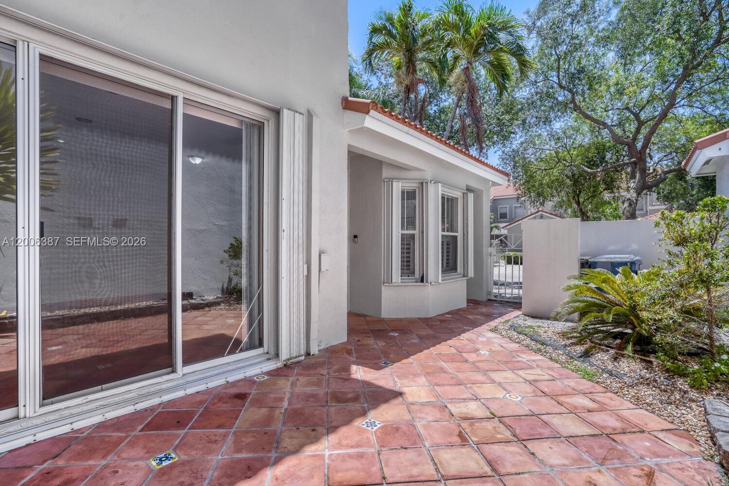 Photo of 941 Doveplum Ct  (941), Hollywood, Florida, 33019 - 