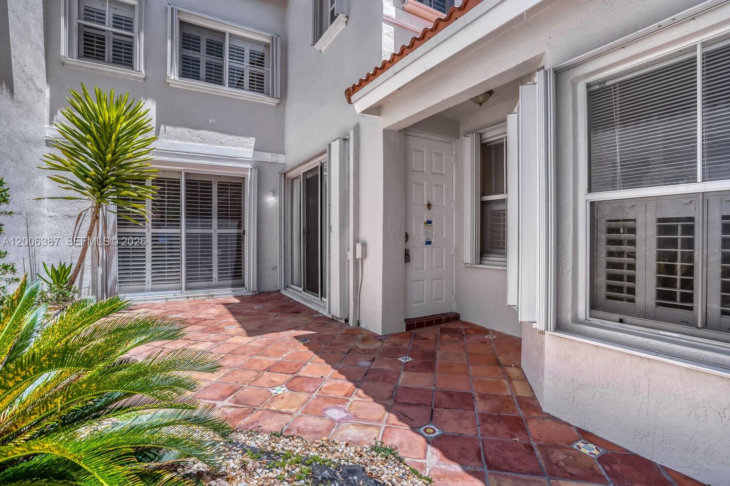 Photo of 941 Doveplum Ct  (941), Hollywood, Florida, 33019 - 