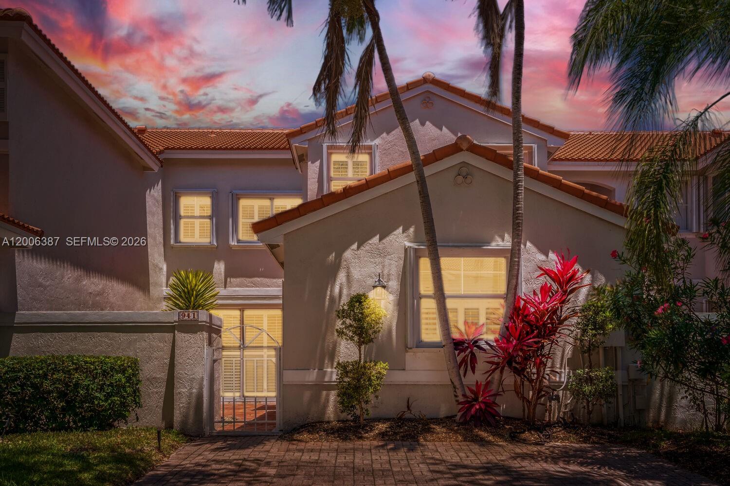 Photo of 941 Doveplum Ct  (941), Hollywood, Florida, 33019 - 