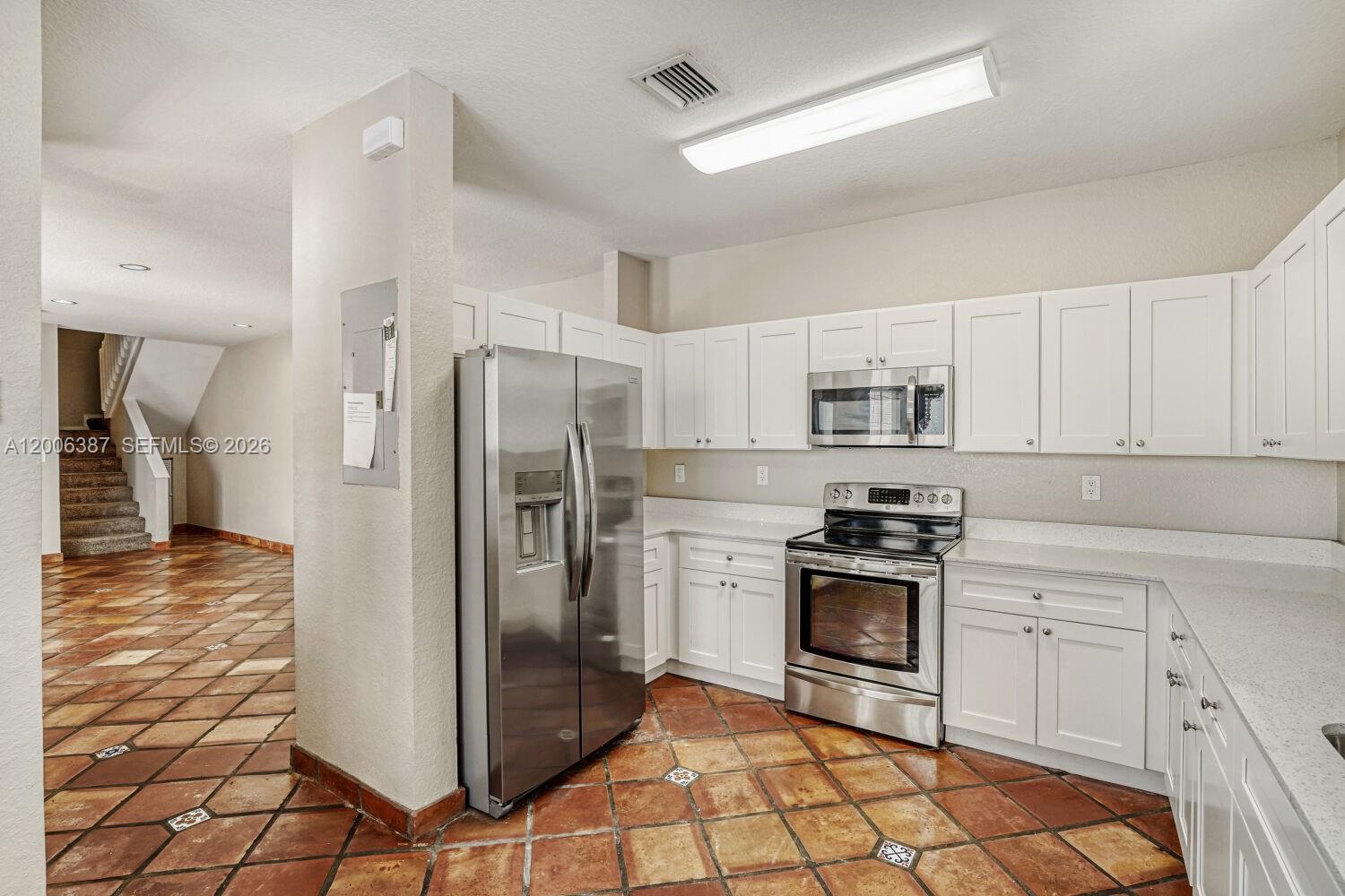 Photo of 941 Doveplum Ct  (941), Hollywood, Florida, 33019 - 