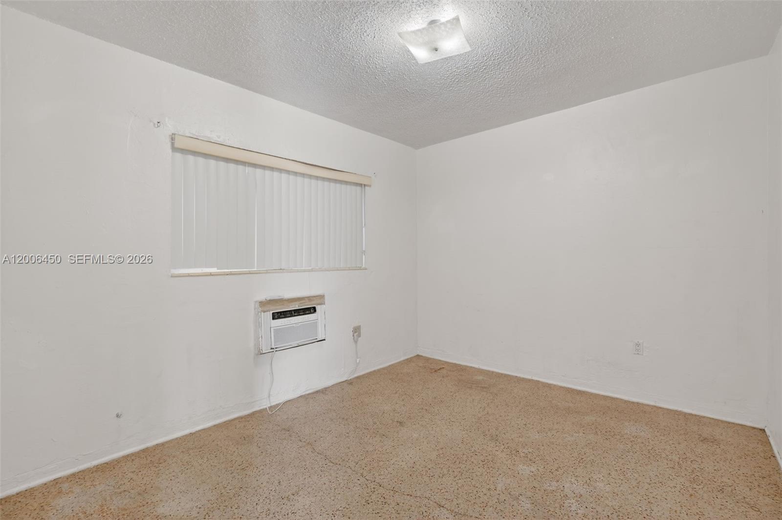 See details / 2508 sq. ft. $ 2026-04-23 0 Photo
