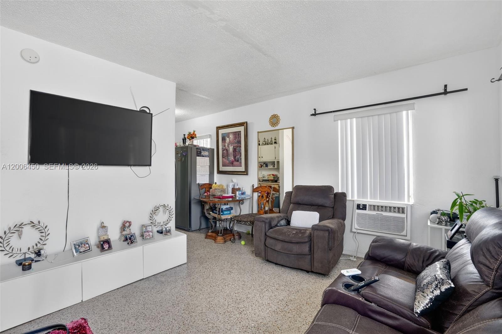 See details / 2508 sq. ft. $ 2026-04-23 0 Photo
