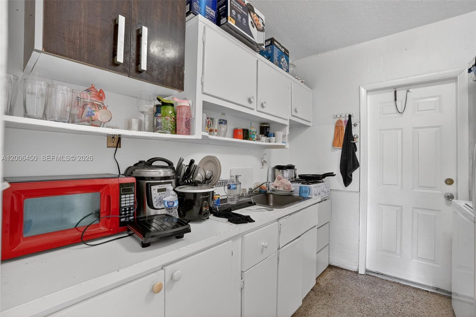 See details / 2508 sq. ft. $ 2026-04-23 0 Photo