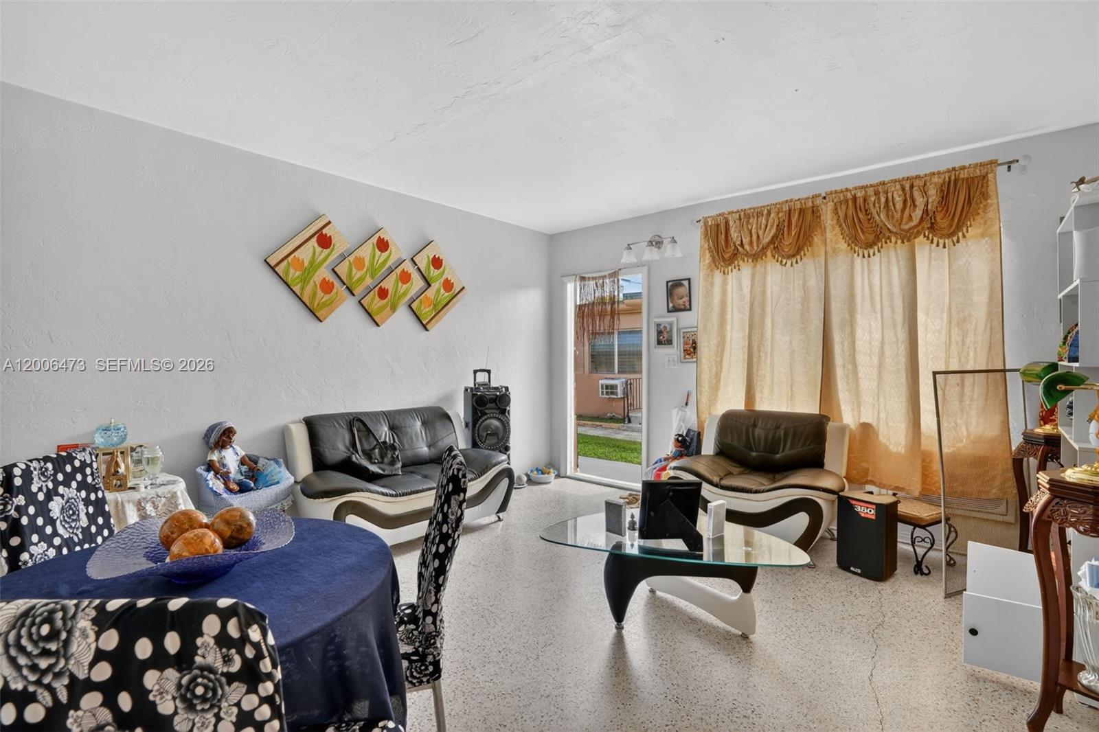 See details / 2508 sq. ft. $ 2026-04-23 0 Photo