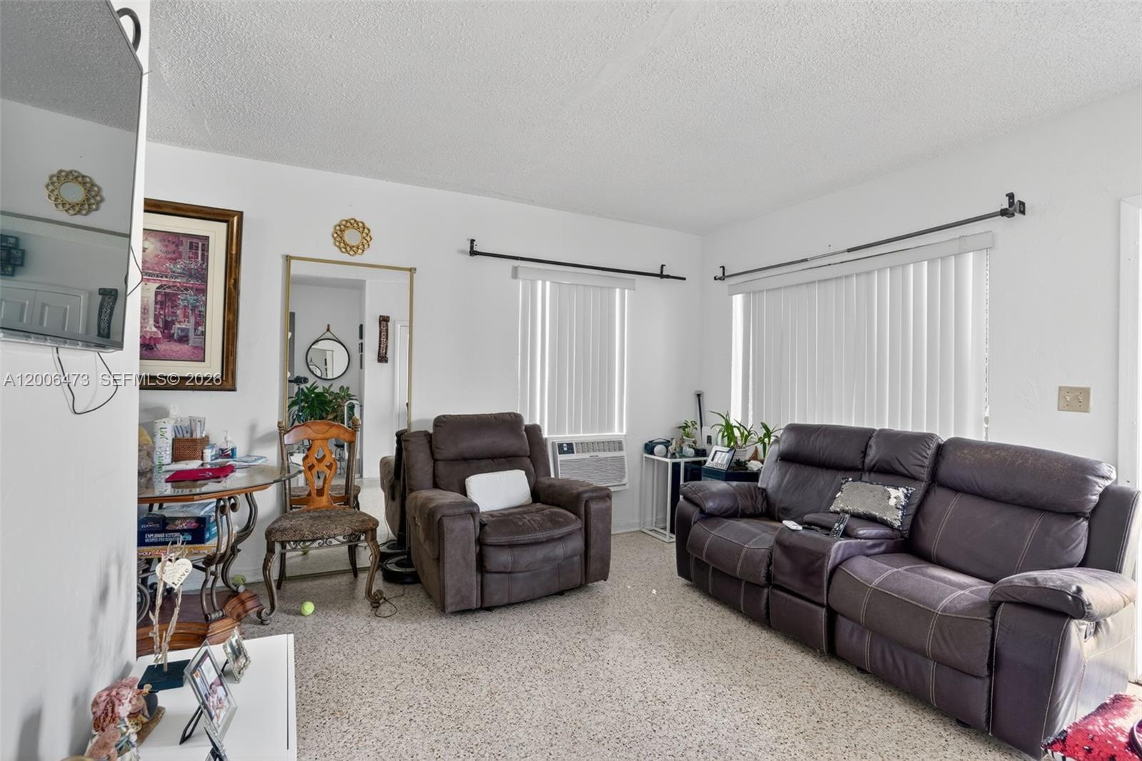 See details / 2508 sq. ft. $ 2026-04-23 0 Photo