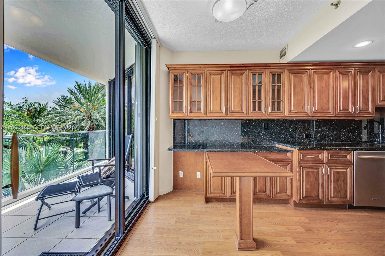 603 2 / 2 1520 sq. ft. $ 2026-04-23 0 Photo