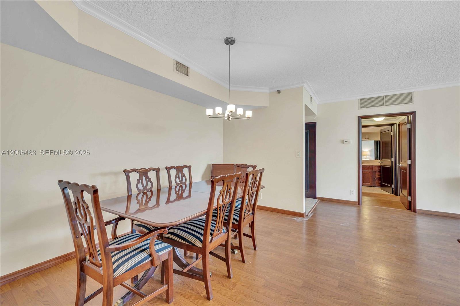 603 2 / 2 1520 sq. ft. $ 2026-04-23 0 Photo