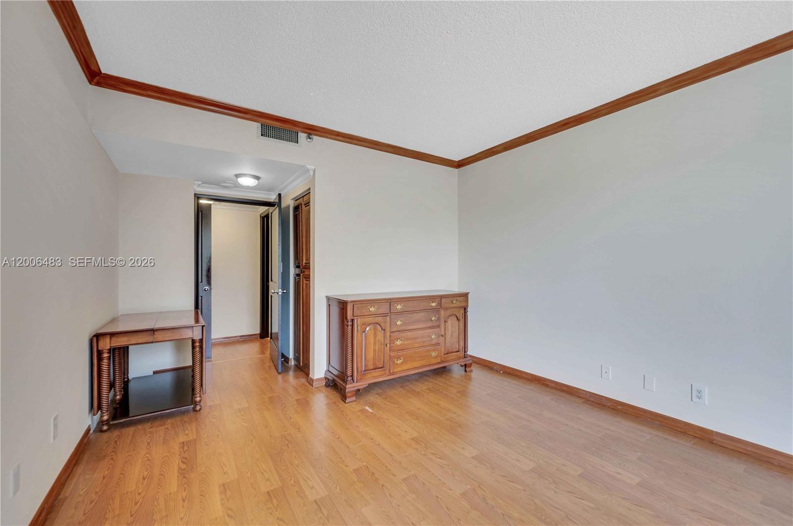 603 2 / 2 1520 sq. ft. $ 2026-04-23 0 Photo