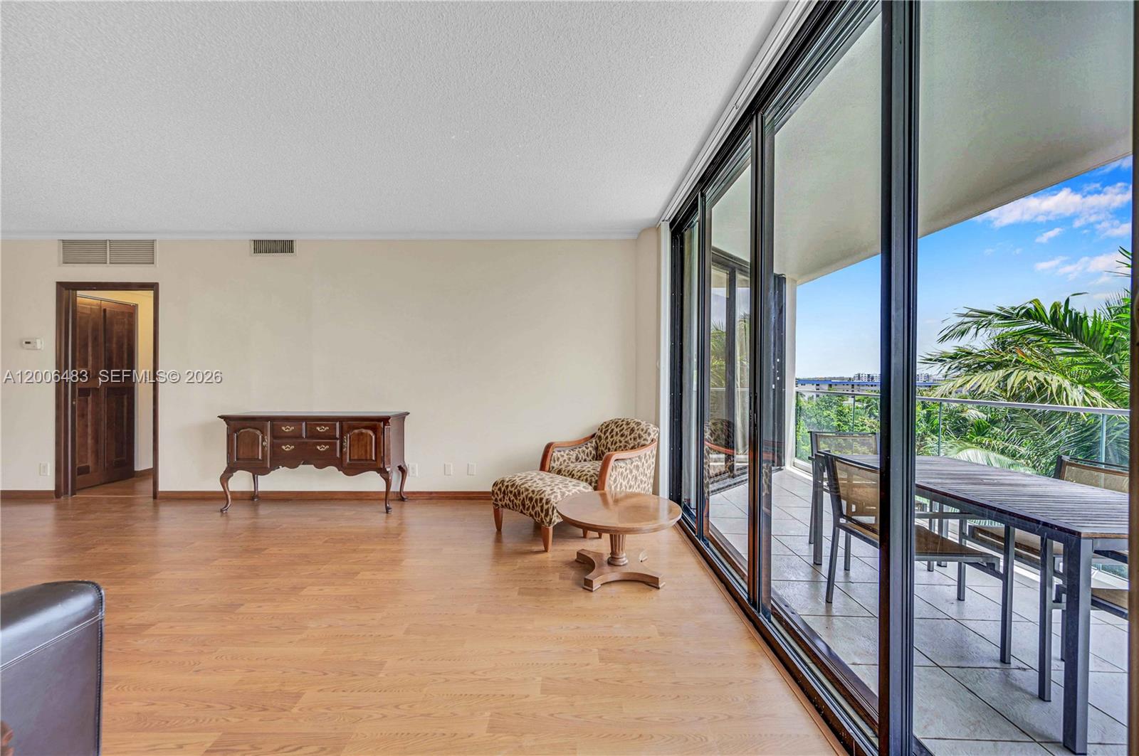 603 2 / 2 1520 sq. ft. $ 2026-04-23 0 Photo
