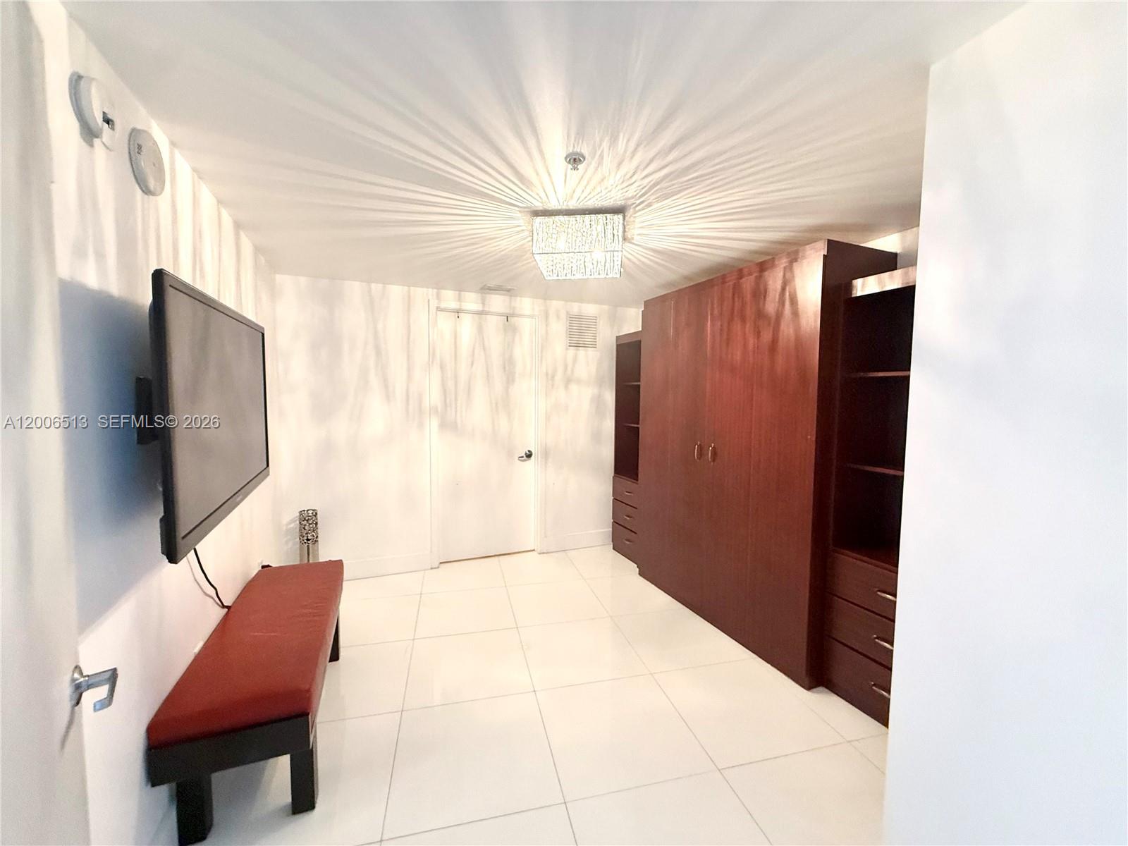 5105 1 / 2 1183 sq. ft. $ 2026-04-23 0 Photo