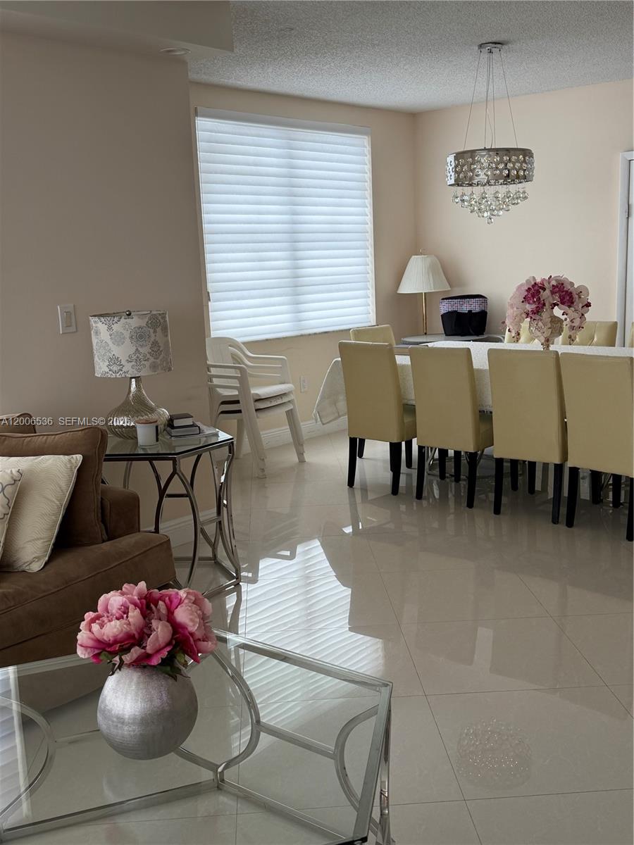 See details 21P 2 / 2 1380 sq. ft. $ 2026-04-23 0 Photo
