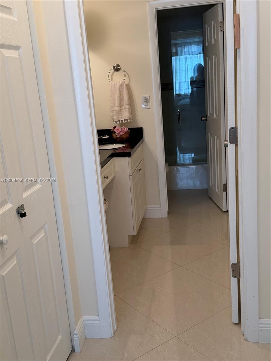 See details 21P 2 / 2 1380 sq. ft. $ 2026-04-23 0 Photo