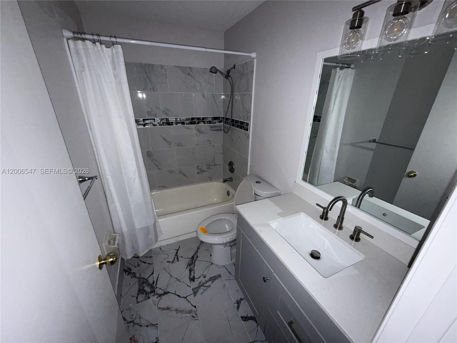 4220 3 / 3 1328 sq. ft. $ 2026-04-23 0 Photo