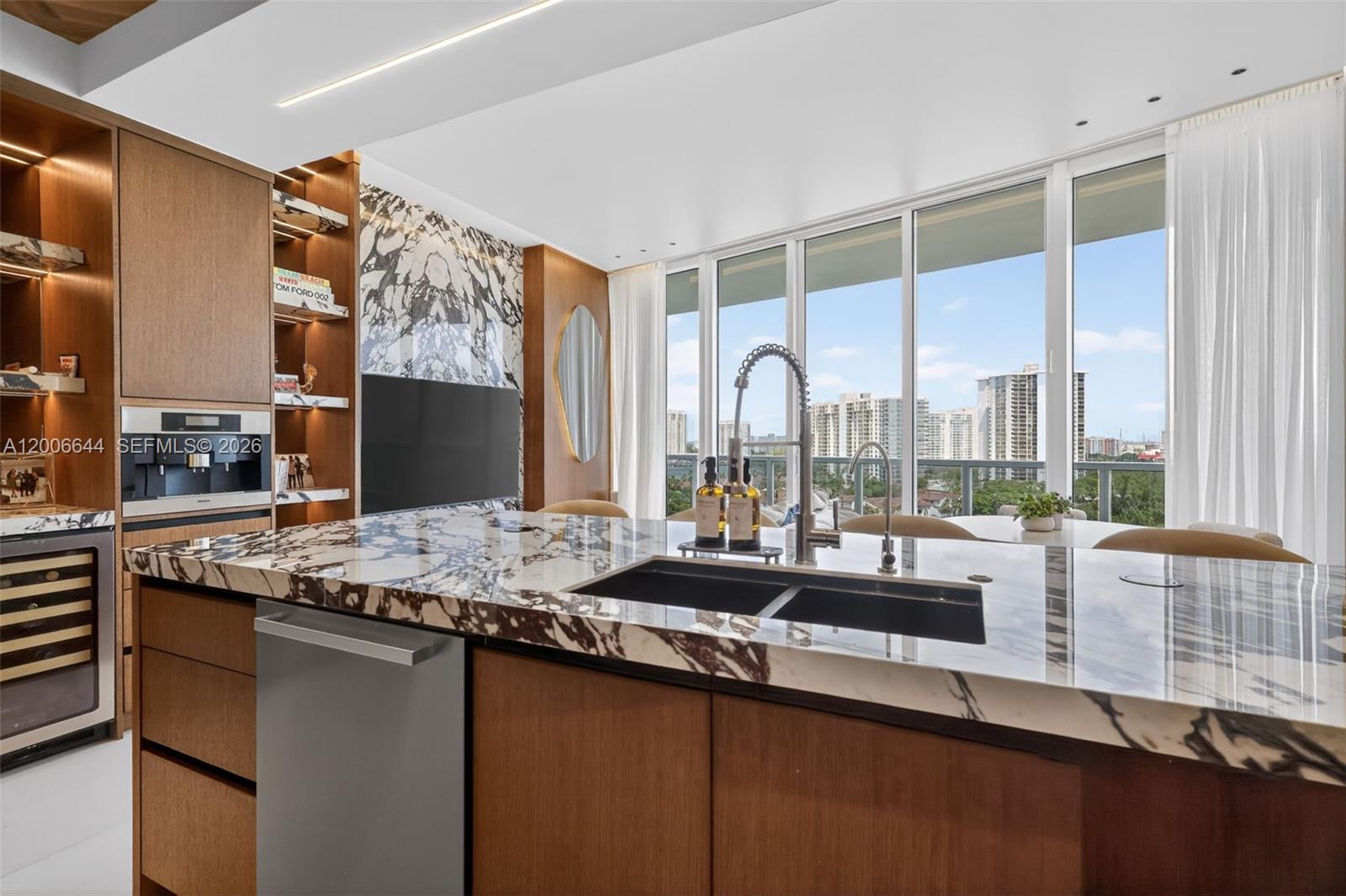 904 3 / 4 2608 sq. ft. $ 2026-04-23 0 Photo