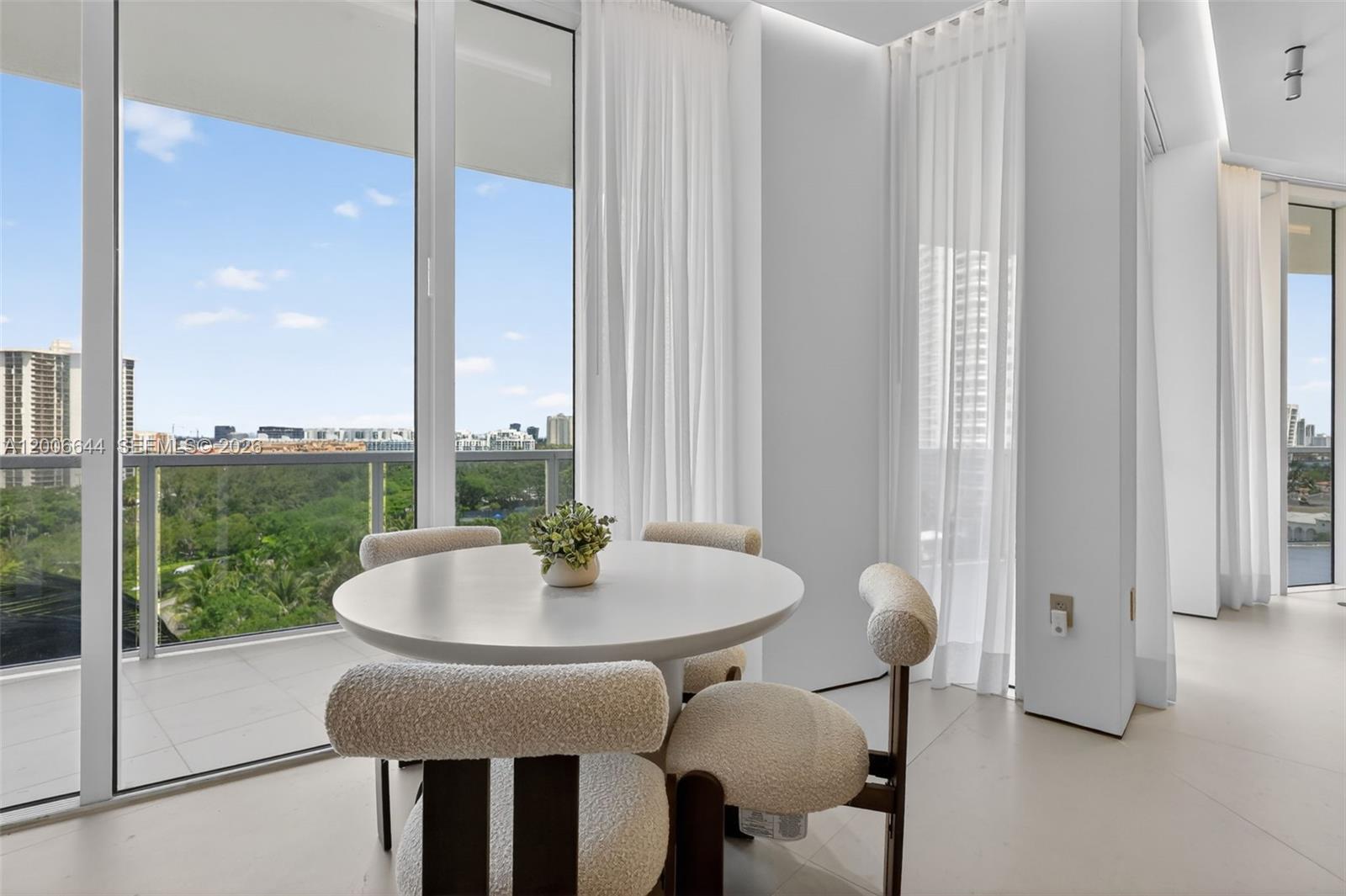 904 3 / 4 2608 sq. ft. $ 2026-04-23 0 Photo