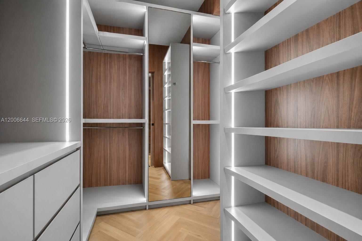 904 3 / 4 2608 sq. ft. $ 2026-04-23 0 Photo