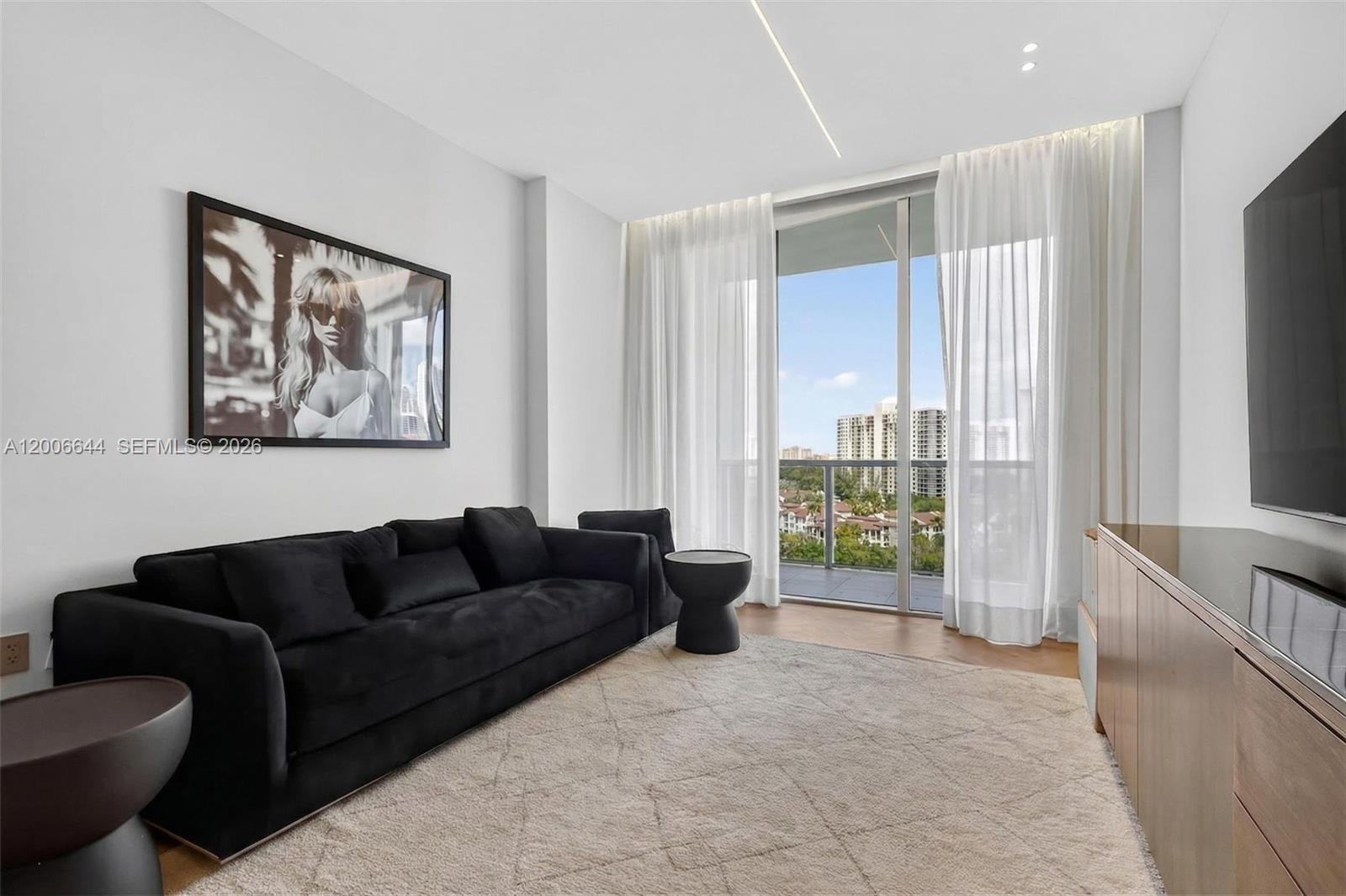 904 3 / 4 2608 sq. ft. $ 2026-04-23 0 Photo