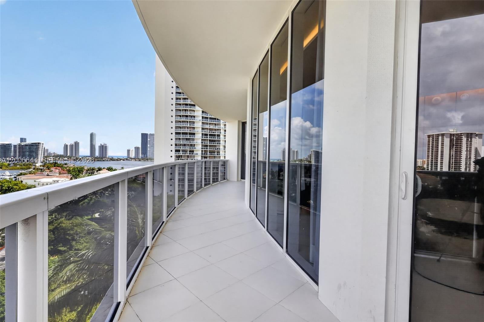 904 3 / 4 2608 sq. ft. $ 2026-04-23 0 Photo