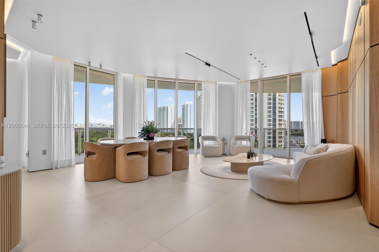904 3 / 4 2608 sq. ft. $ 2026-04-23 0 Photo