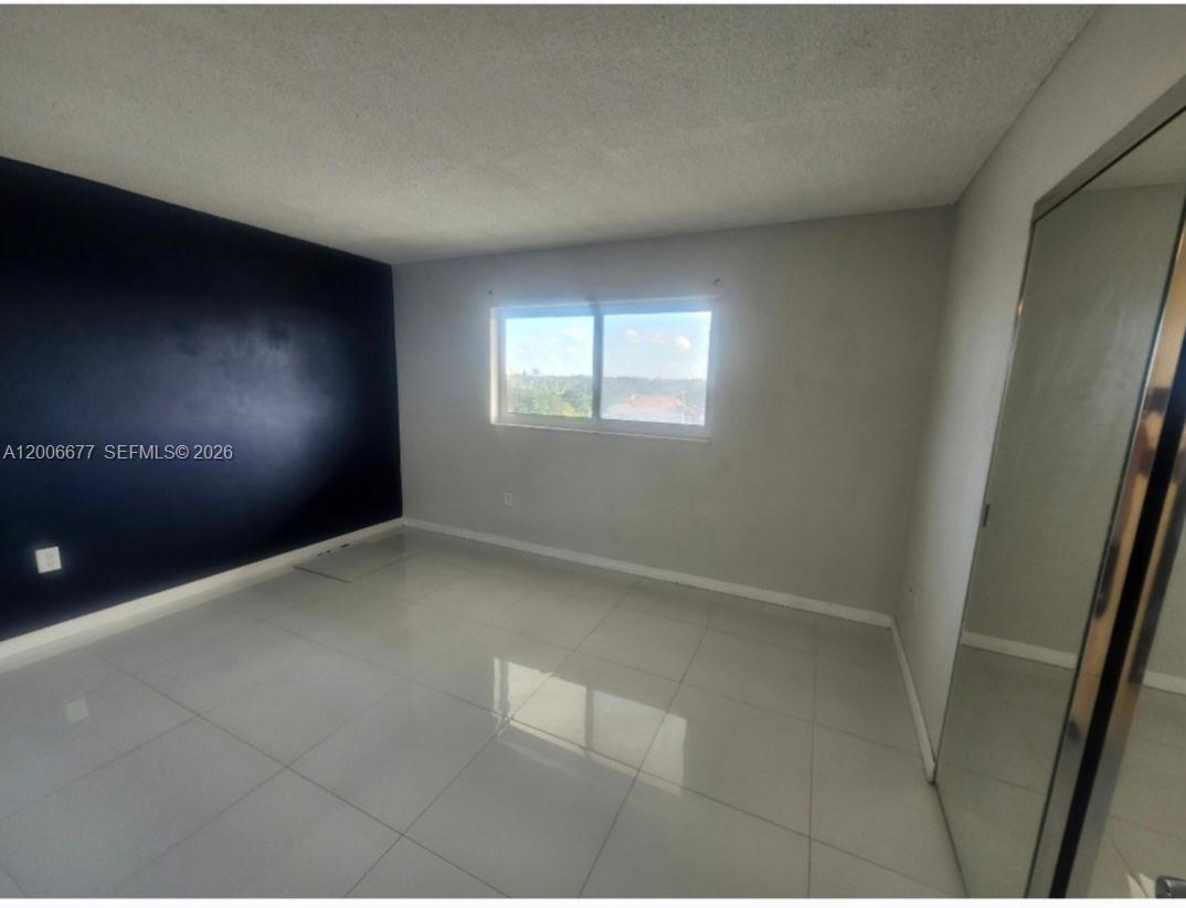 703 2 / 2 1135 sq. ft. $ 2026-04-23 0 Photo