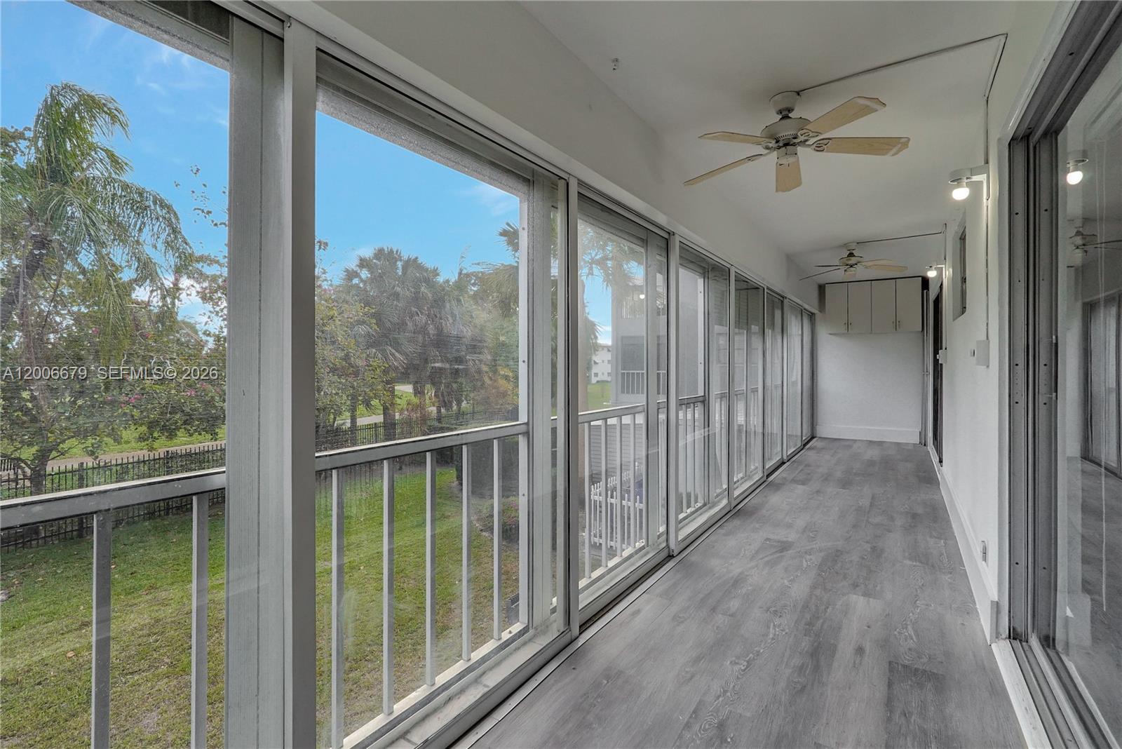 See details 207 2 / 2 992 sq. ft. $ 2026-04-23 0 Photo