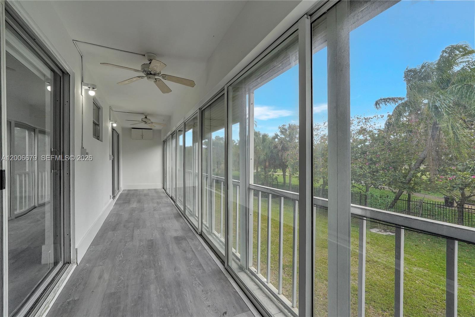 See details 207 2 / 2 992 sq. ft. $ 2026-04-23 0 Photo