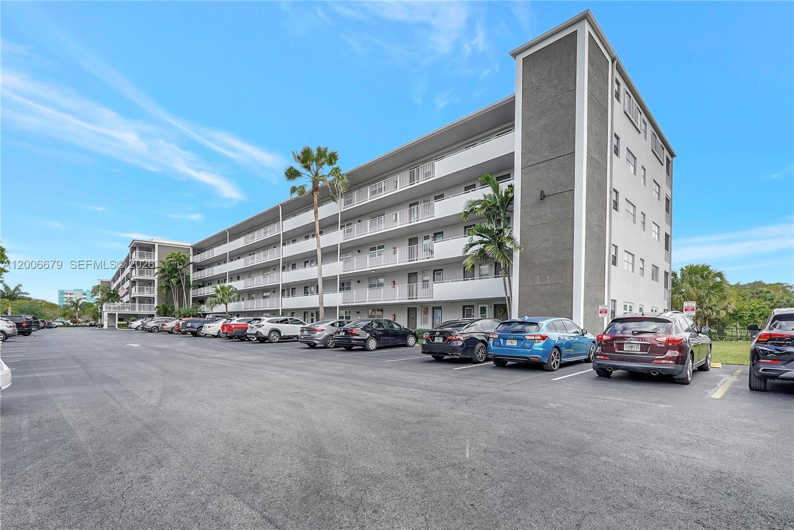 See details 207 2 / 2 992 sq. ft. $ 2026-04-23 0 Photo
