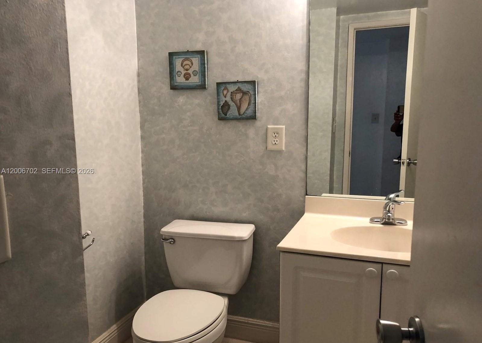 Photo of 19390 Collins Ave  #1124, Sunny Isles Beach, Florida, 33160 - 