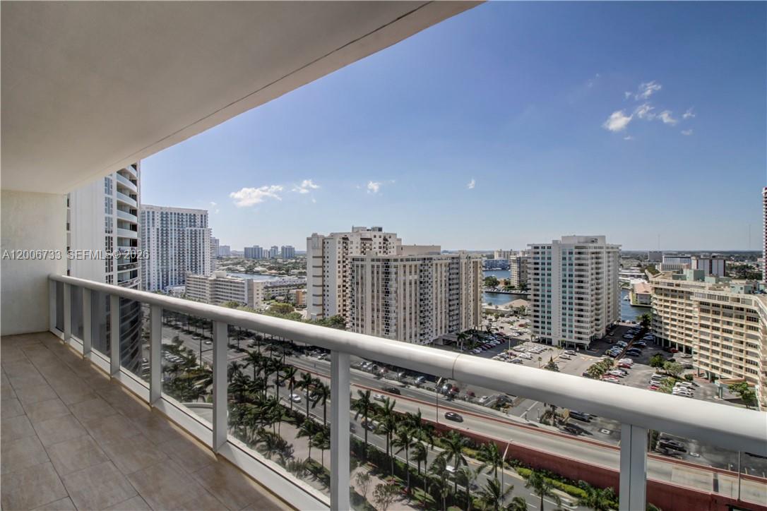 See details 1708 2 / 2 1458 sq. ft. $ 2026-05-01 0 Photo